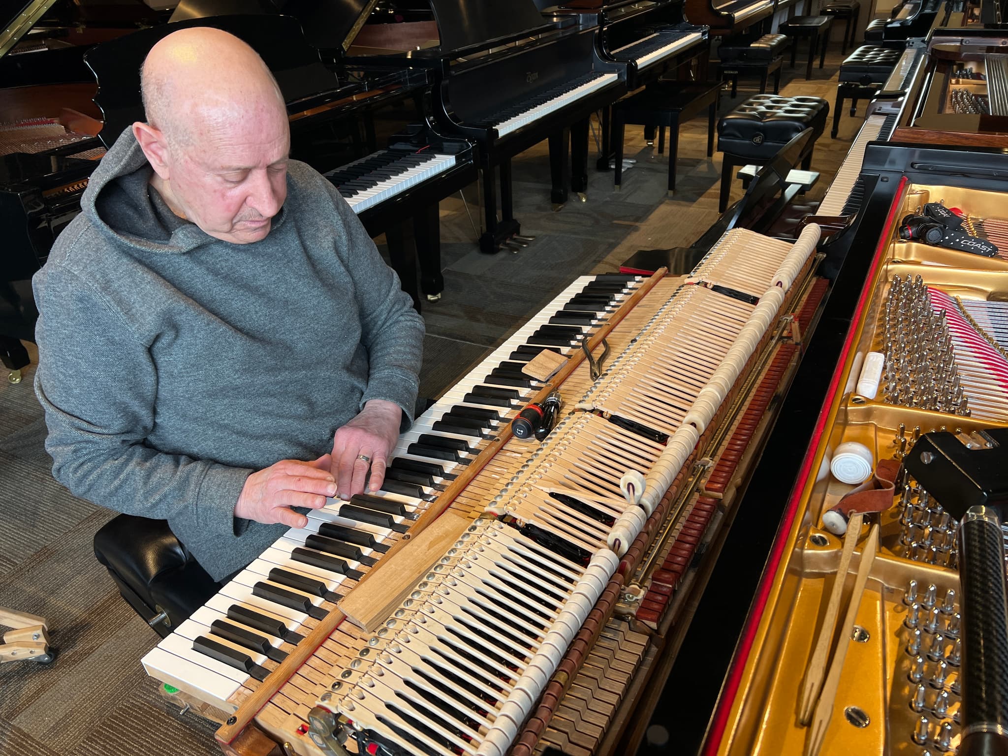 Roger's Piano showroom